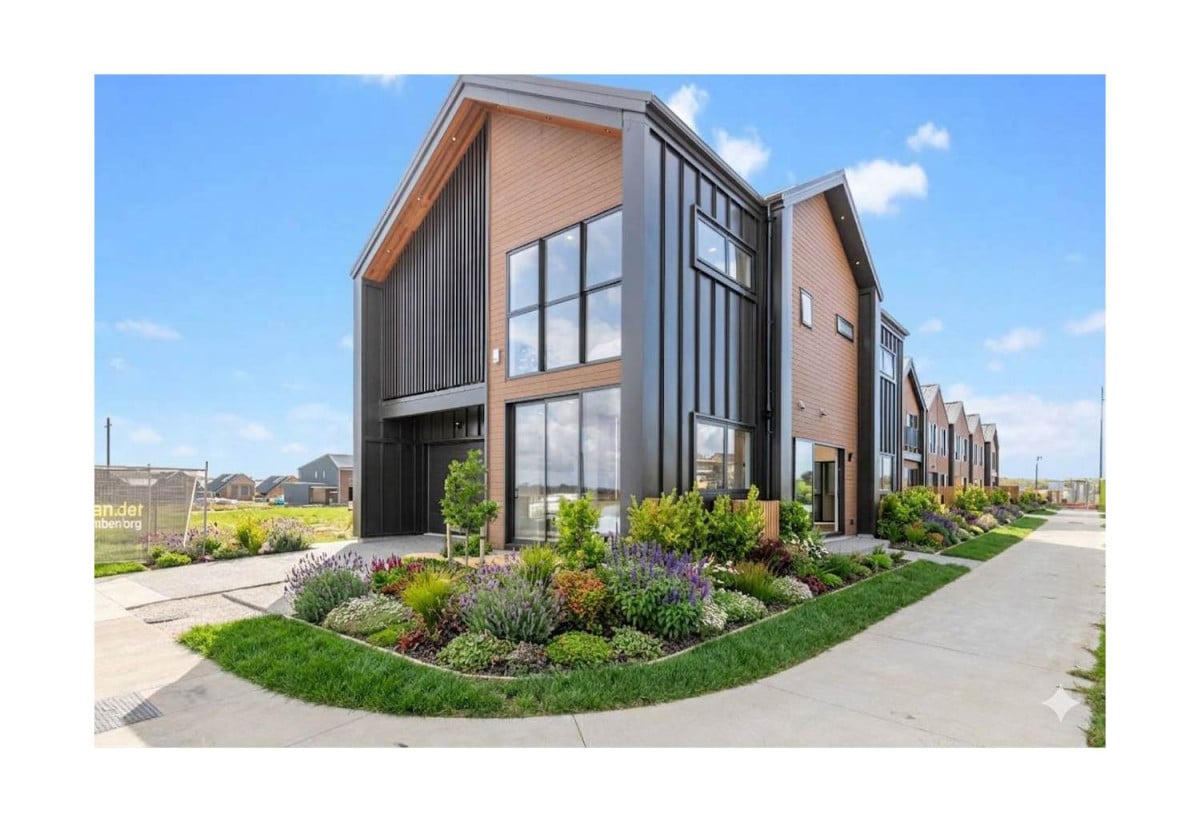 Brandnew standalone 4 beds 2.5 baths house with garage, in Karaka Village, 49 Karaka Village Parade, Karaka, Auckland