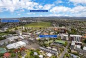 Freehold 3 beds 2.5 baths Duplex home with garage, close to schools, shops, reserves, 0.3 km to Avondale Primary School (Auckland), 0.5 km to Avondale Intermediate, 0.6 km to Avondale College, 7D Walsall Street, Avondale, Auckland