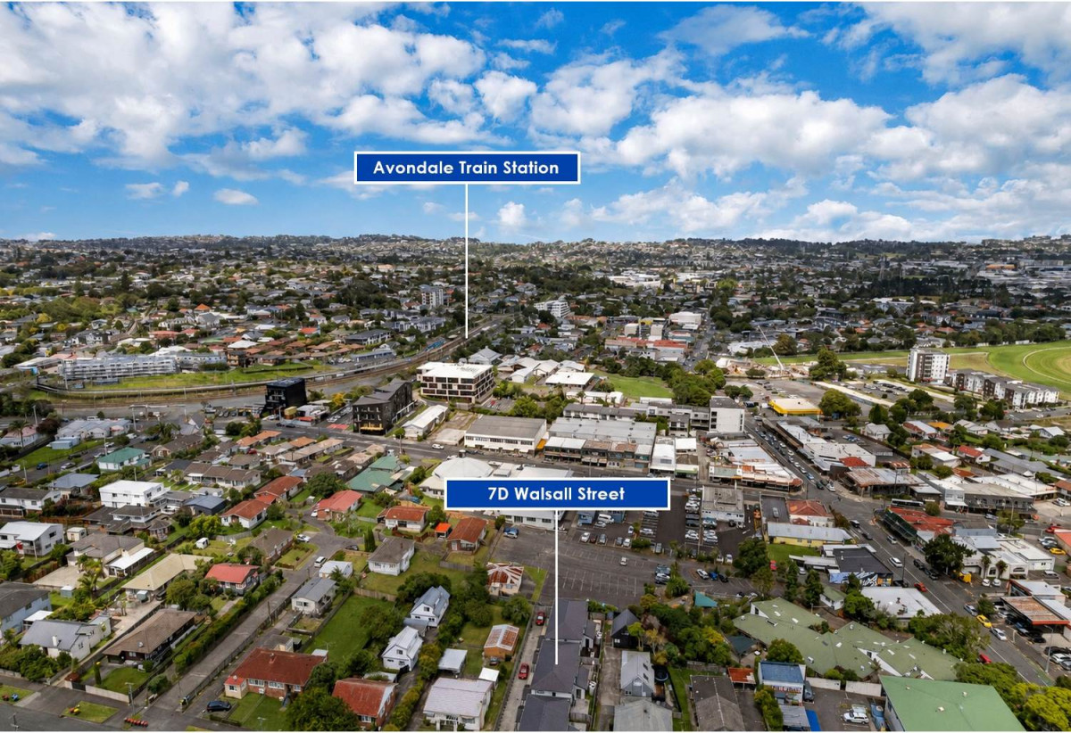 Freehold 3 beds 2.5 baths Duplex home with garage, close to schools, shops, reserves, 0.3 km to Avondale Primary School (Auckland), 0.5 km to Avondale Intermediate, 0.6 km to Avondale College, 7D Walsall Street, Avondale, Auckland