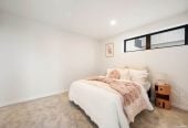 Brandnew standalone 4 beds ( 2 ensuites) 3.5 baths house with oversized double garage, central air conditioning, within easy reach of quality schools, shopping centres, parks, golf club, 9 Awa Crescent, St Johns, Auckland