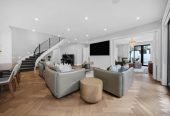 Macleans College zone, 791m2 section, 2 Kitchens, 411m2 Sea Views 6 beds (4 ensuites) 5.5 bathse house with double garaged and 2-beds granny, A striking façade, grand entrance, and elegant lobby make an immediate impression, close to schools, beaches, golf club, shops, 225A Bleakhouse Road, Mellons Bay, Auckland