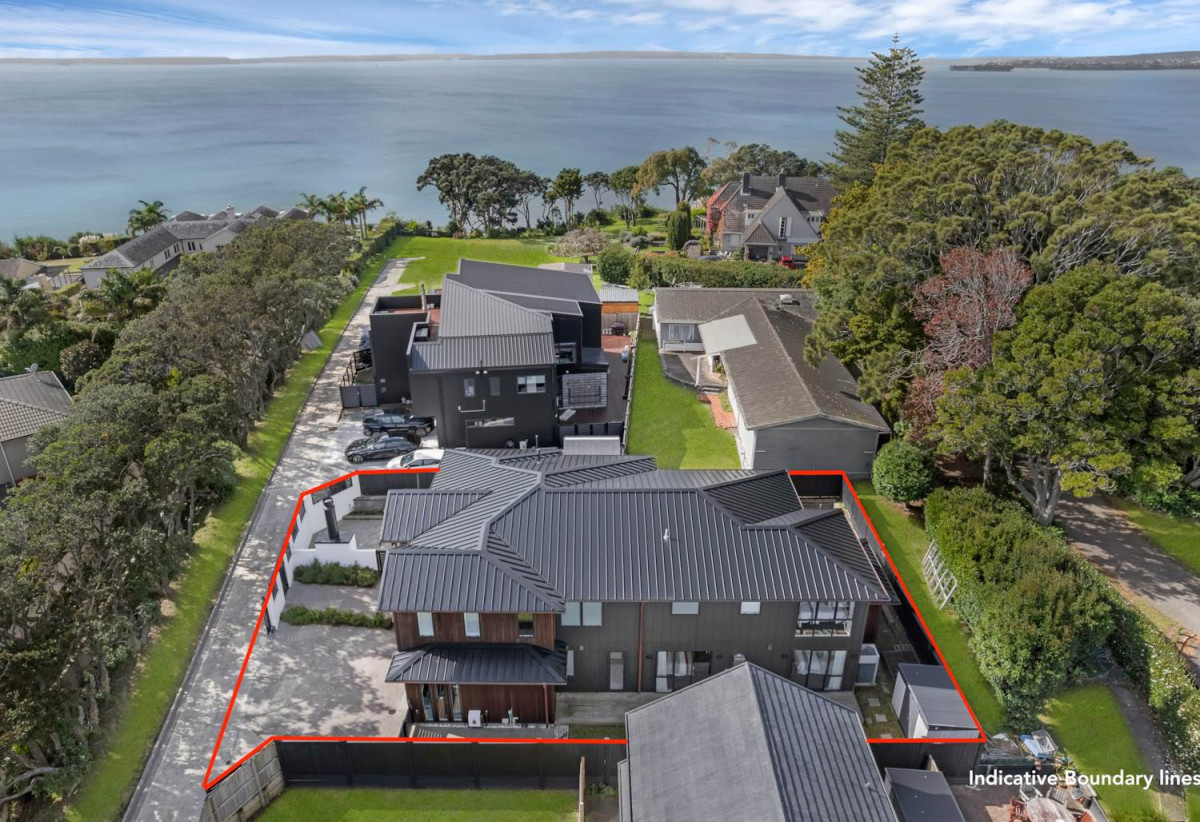 Macleans College zone, 791m2 section, 2 Kitchens, 411m2 Sea Views 6 beds (4 ensuites) 5.5 bathse house with double garaged and 2-beds granny, A striking façade, grand entrance, and elegant lobby make an immediate impression, close to schools, beaches, golf club, shops, 225A Bleakhouse Road, Mellons Bay, Auckland