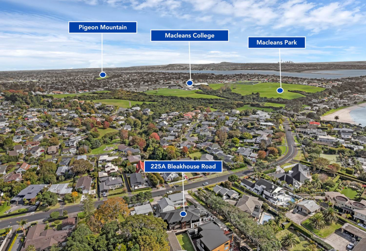 Macleans College zone, 791m2 section, 2 Kitchens, 411m2 Sea Views 6 beds (4 ensuites) 5.5 bathse house with double garaged and 2-beds granny, A striking façade, grand entrance, and elegant lobby make an immediate impression, close to schools, beaches, golf club, shops, 225A Bleakhouse Road, Mellons Bay, Auckland