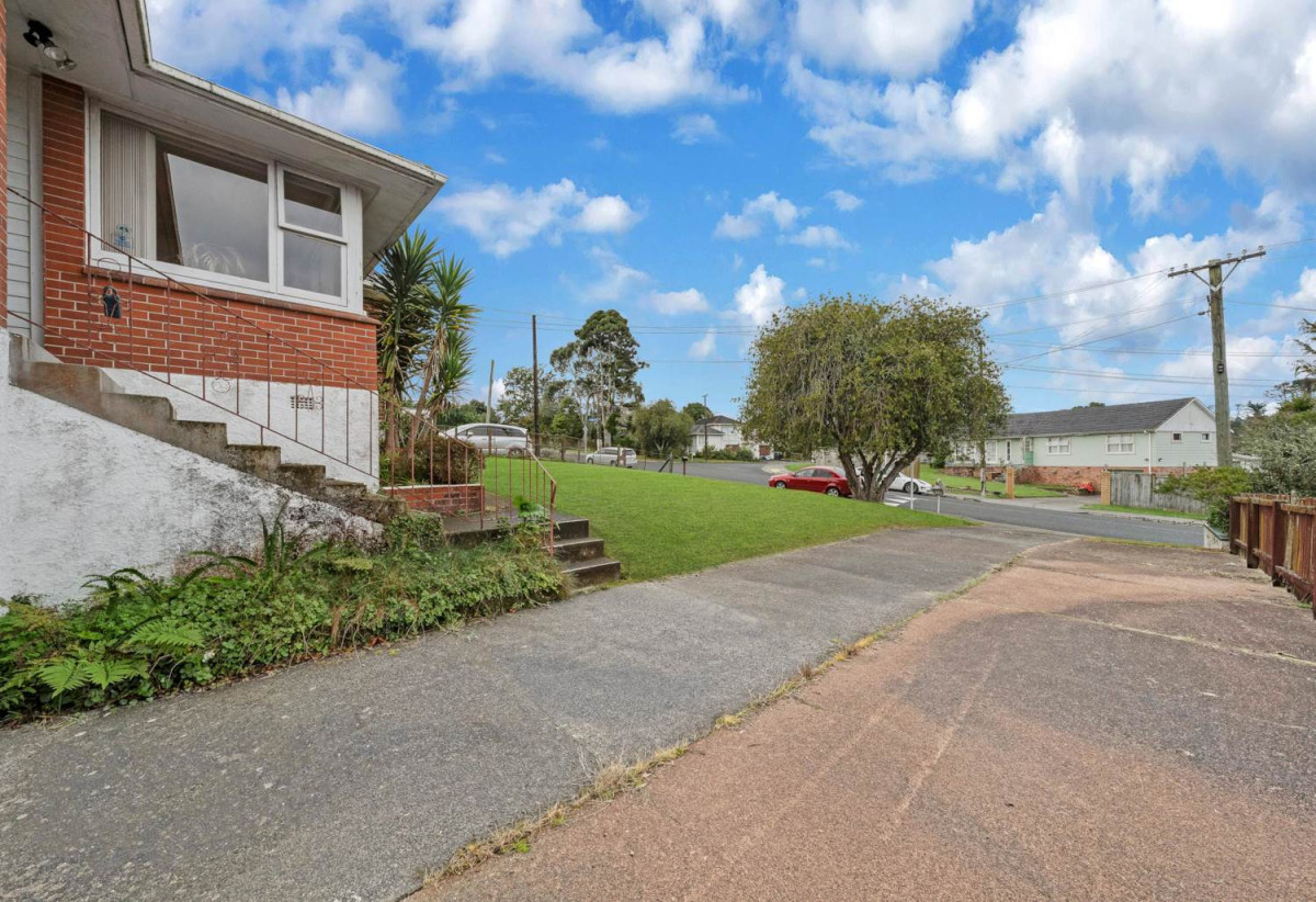 Once in Decades, 665m2 section, Brick and tile 3 beds 1 bath house with garage, close to schools, shops, supermarket, parks, golf club, beach, 0.7 km to May Road School and Marshall Laing School, 0.9 km to Lynfield College, 71 Penney Avenue, Mt Roskill, Auckland