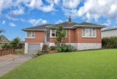 Once in Decades, 665m2 section, Brick and tile 3 beds 1 bath house with garage, close to schools, shops, supermarket, parks, golf club, beach, 0.7 km to May Road School and Marshall Laing School, 0.9 km to Lynfield College, 71 Penney Avenue, Mt Roskill, Auckland