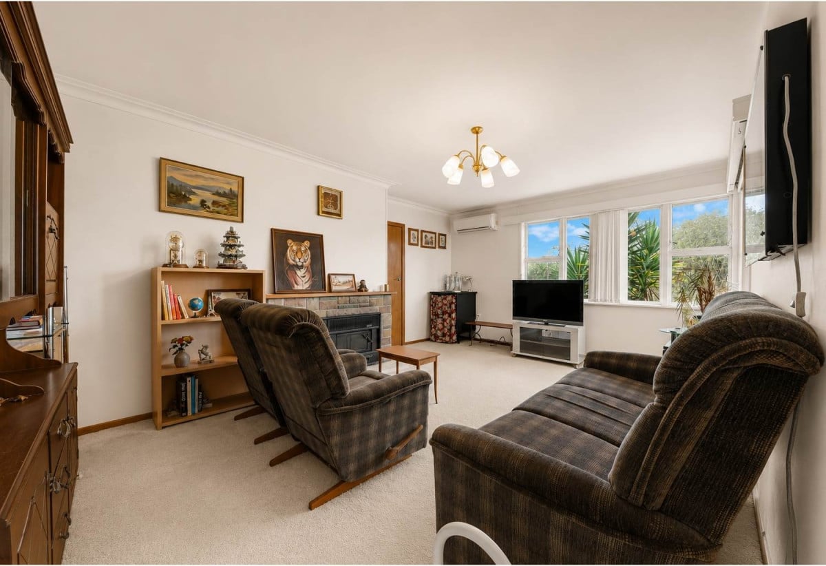 Once in Decades, 665m2 section, Brick and tile 3 beds 1 bath house with garage, close to schools, shops, supermarket, parks, golf club, beach, 0.7 km to May Road School and Marshall Laing School, 0.9 km to Lynfield College, 71 Penney Avenue, Mt Roskill, Auckland