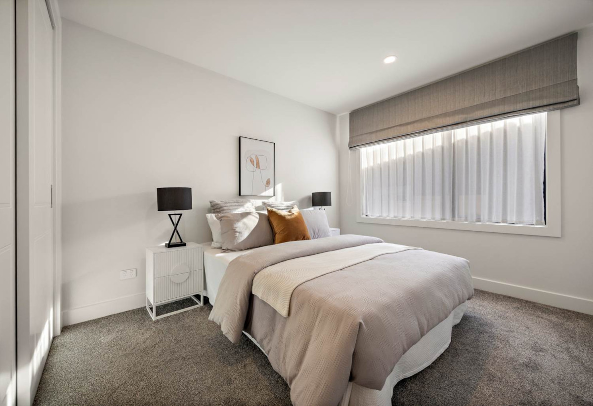 Double Grammar school zone, 286m2 5 beds (2 ensuites) 3.5 baths house with double garage on 387m2 section, The owner has already moved on, zoned for Auckland Grammar School, Epsom Girls Grammar School, Remuera Intermediate School, and Remuera School, 0.3 km to Remuera School, 39A Clonbern Road, Remuera, Auckland