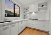 Double Grammar school zone, 286m2 5 beds (2 ensuites) 3.5 baths house with double garage on 387m2 section, The owner has already moved on, zoned for Auckland Grammar School, Epsom Girls Grammar School, Remuera Intermediate School, and Remuera School, 0.3 km to Remuera School, 39A Clonbern Road, Remuera, Auckland