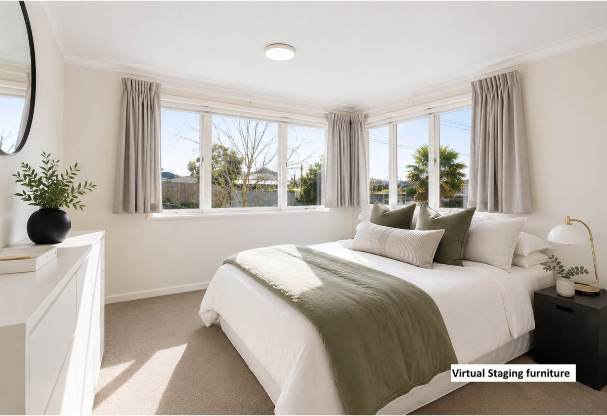 809m2 section, 4 beds 1 bath house with garage, close to schools, shops, parks, 0.7 km to Henderson School, 67 McLeod Road, Te Atatu South, Auckland