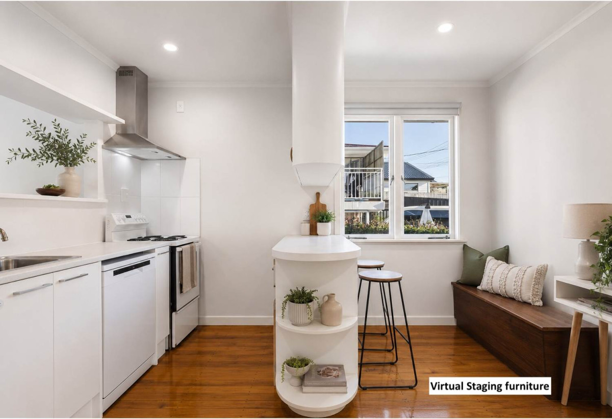 809m2 section, 4 beds 1 bath house with garage, close to schools, shops, parks, 0.7 km to Henderson School, 67 McLeod Road, Te Atatu South, Auckland