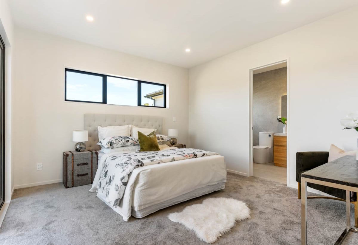 742m2 section, 4+3 wing configuration, 2 Kitchens, Main home 4 beds ( 2 ensuites) 3.5 baths house with double garage, wing dwelling, 3 beds ( 1 ensuite) 2 baths, close to Opaheke School, Rosehill College, Opaheke Reserve, 49 Stableford Crescent, Opaheke, Auckland