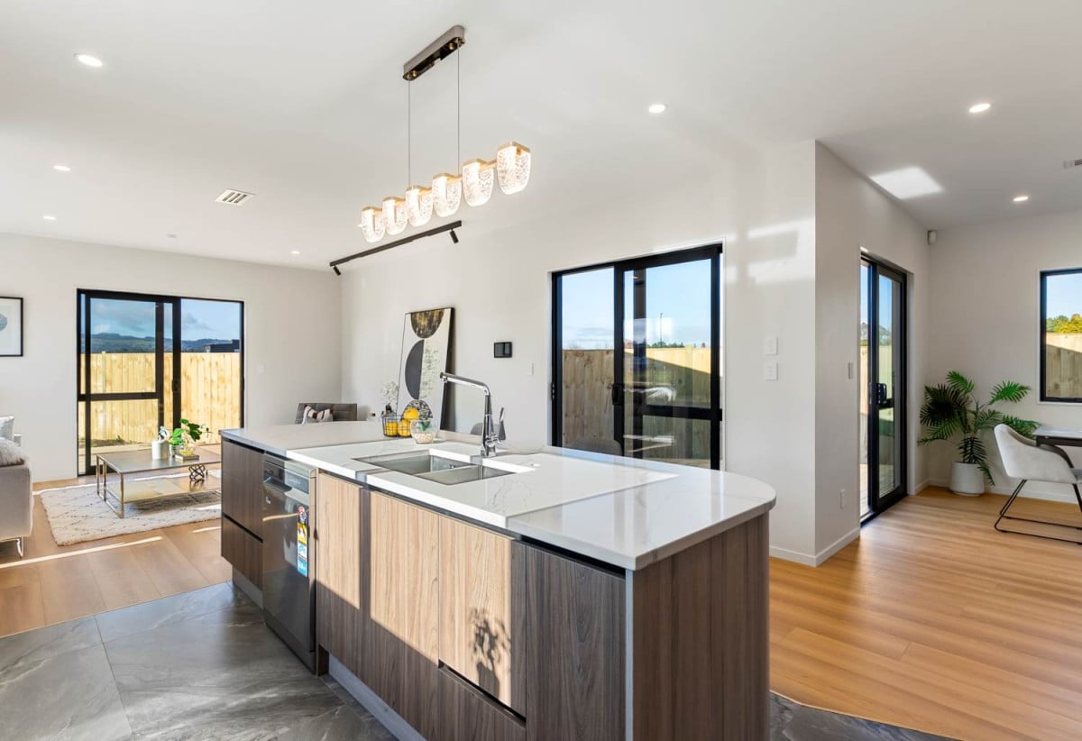 742m2 section, 4+3 wing configuration, 2 Kitchens, Main home 4 beds ( 2 ensuites) 3.5 baths house with double garage, wing dwelling, 3 beds ( 1 ensuite) 2 baths, close to Opaheke School, Rosehill College, Opaheke Reserve, 49 Stableford Crescent, Opaheke, Auckland