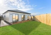 742m2 section, 4+3 wing configuration, 2 Kitchens, Main home 4 beds ( 2 ensuites) 3.5 baths house with double garage, wing dwelling, 3 beds ( 1 ensuite) 2 baths, close to Opaheke School, Rosehill College, Opaheke Reserve, 49 Stableford Crescent, Opaheke, Auckland