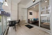 Auckland Girls’ Grammar School zone, Motivated Vendor, Freehold 1 bed 1 bath apartment, 36sqm plus a large balcony, Full furniture package is included, Current vacant, ready for you to move in or rent out, 210/85 Beach Road, City Centre, Auckland