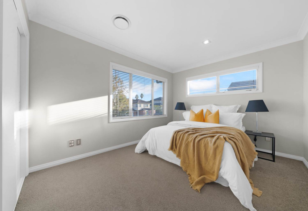 Once in 16 years, Vendors downsizing, Must Sell, Mission Heights, 527m2 section, 5 beds 3 baths house with double garage, close to schools and shopping centres, 0.4 km to Mission Heights Primary School, 0.6 km to Mission Heights Junior College, 1.6 km to Ormiston Senior College, 28 Mission Heights Drive, Flat Bush, Auckland