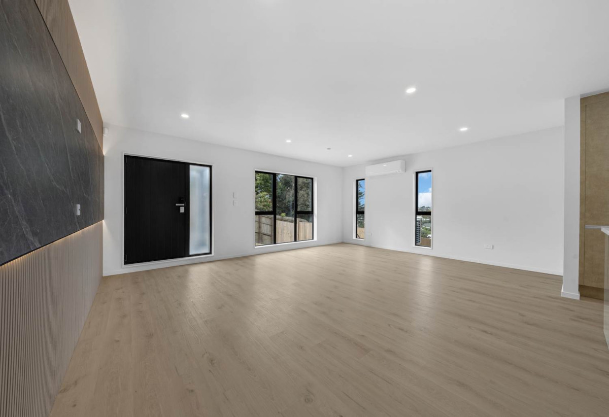 173m2 Brandnew Standalone 4 beds 3.5 baths house with garage on 248m2 section, close to schools, shops, easy motorway access, 34A Lorikeet Place, Unsworth Heights, Auckland