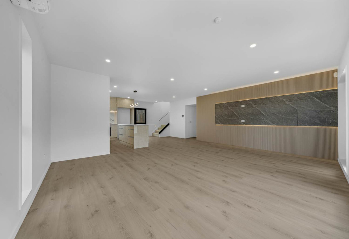 173m2 Brandnew Standalone 4 beds 3.5 baths house with garage on 248m2 section, close to schools, shops, easy motorway access, 34A Lorikeet Place, Unsworth Heights, Auckland
