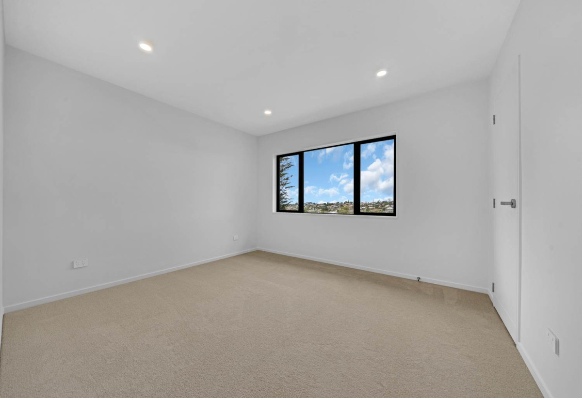 173m2 Brandnew Standalone 4 beds 3.5 baths house with garage on 248m2 section, close to schools, shops, easy motorway access, 34A Lorikeet Place, Unsworth Heights, Auckland