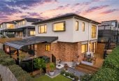 Mt Roskill Grammar zone, 226m2 4 beds 3 baths house with double garage on 338m2 section, just a short stroll from the Keith Hay Park swimming pool complex and all the sporting amenities, close to schools, shops, motorway access, 0.5 km to Hay Park School, 52A Oakdale Road, Mt Roskill, Auckland