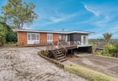 Sea Views, 1027m2 section with RC,BC, EPA to create two lots while retaining the existing home, 250m2 Renovated 5 beds + study room 2 baths house with carport, 2 beds 1 bath and rumpus room downstairs, close to schools, shops, supermarket, motorway access, 0.5 km to Onehunga High School, 0.8 km to Royal Oak Intermediate School, 39 Bel Air Drive, Hillsborough, Auckland