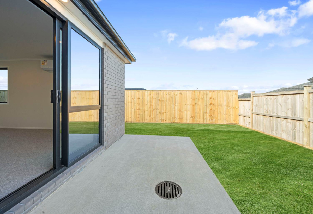 GJ Gardner Home with a 10-Year Master Build Guarantee, 4 beds 2 baths house with double garage, easy access to schools shops, motorway access, 0.1 km to Ngakoroa School, 10B Cronshaw Road, Karaka,Auckland