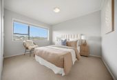 Brick and tile 3 beds 1 bath house with garage and expansive, fully fenced backyard, close to schools, shops, supermarket, beaches, 0.5 km to Sherwood School (Auckland), 0.9 km to Northcross Intermediate, 2/7 Newstead Avenue, Browns Bay, Auckland
