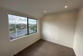 For rent, Standalone 3 beds 1 bath house with garage, available 6th June, 1/78 Aberfeldy Avenue, Highland Park, Auckland
