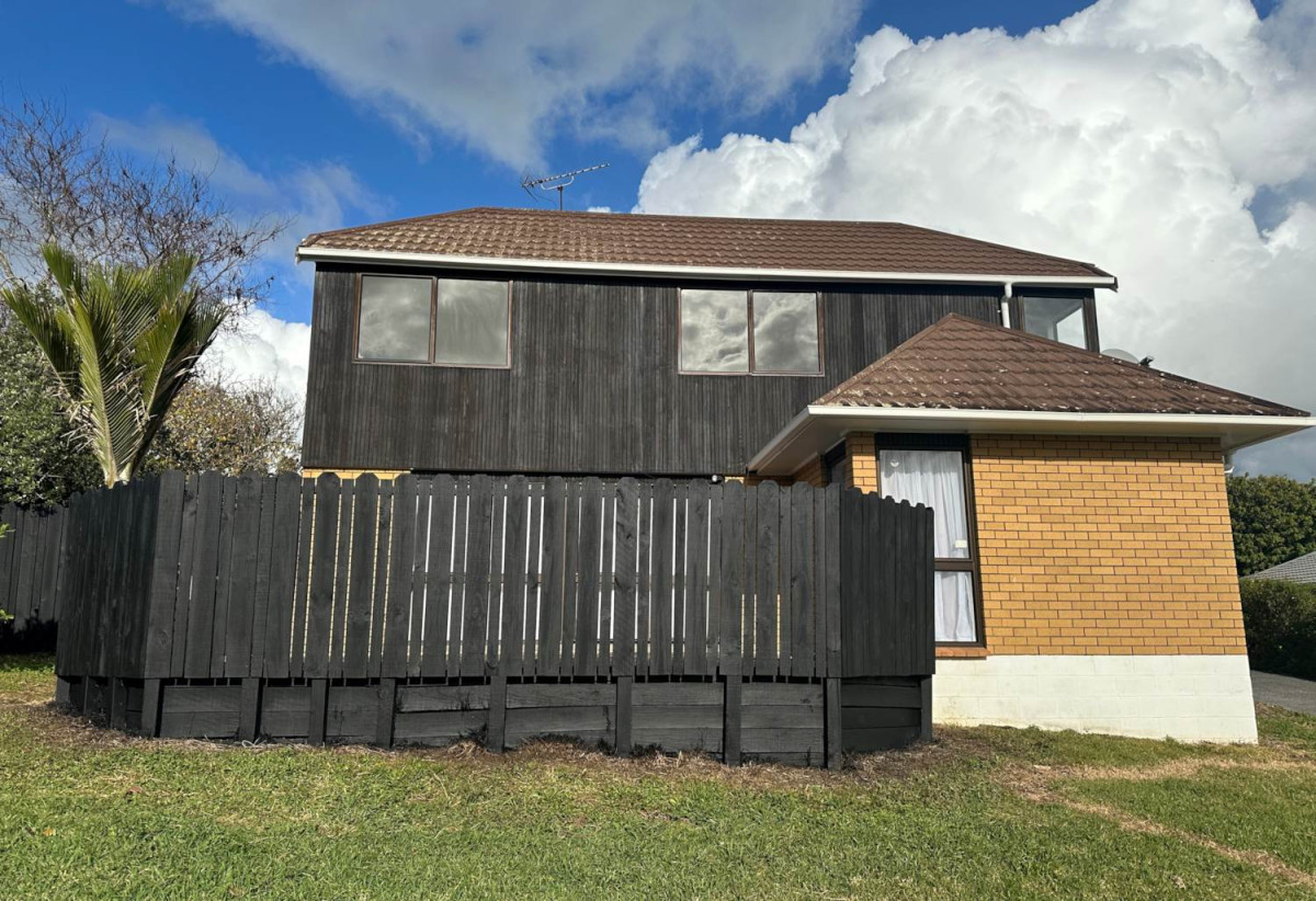 For rent, Standalone 3 beds 1 bath house with garage, available 6th June, 1/78 Aberfeldy Avenue, Highland Park, Auckland