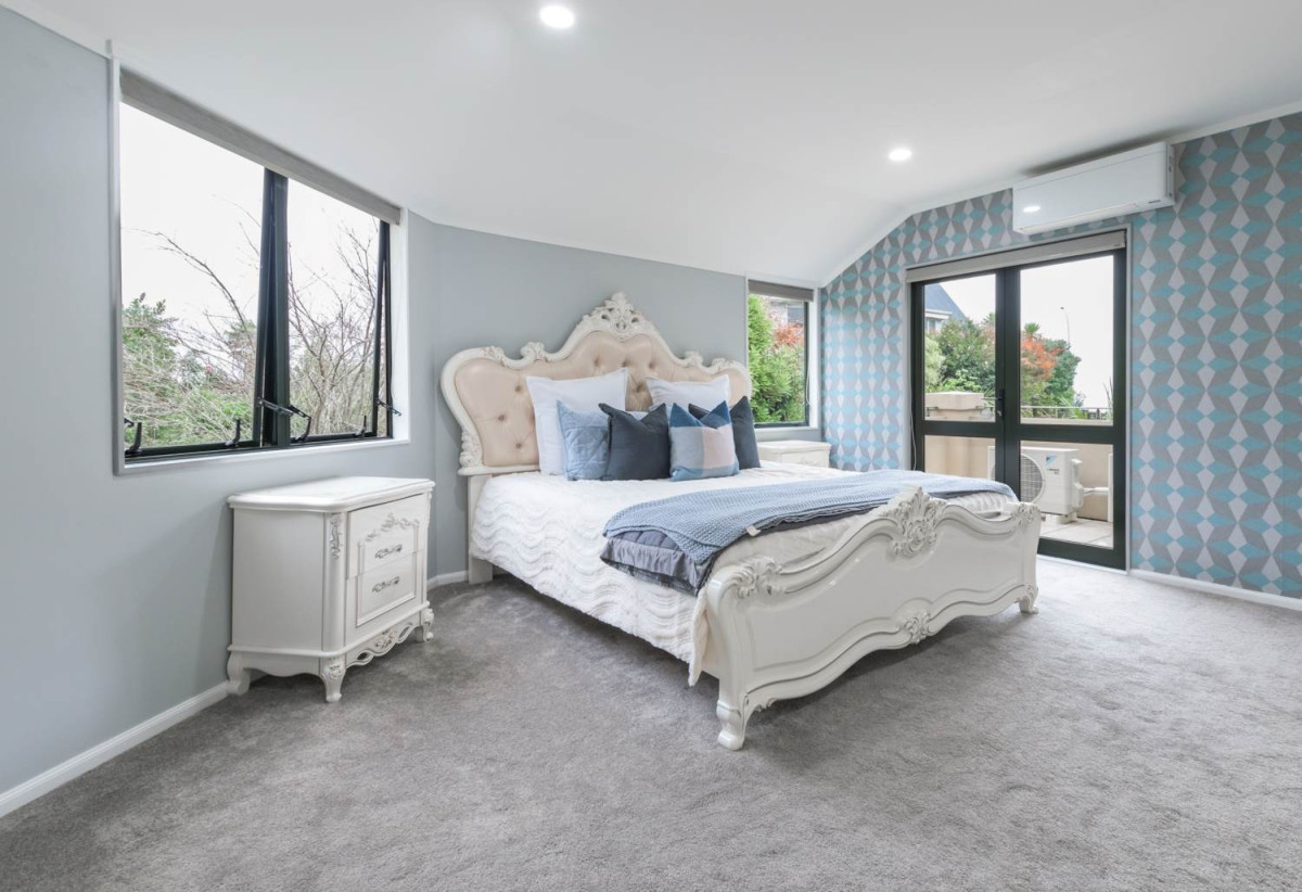 Macleans College zone, 538m2 section, 3 beds + study room 2 baths house with double garage, close to schools, beaches, golf club, shops, 0.5 km to Macleans College, 0.7 km to Macleans Primary School, 0.8 km to Bucklands Beach Intermediate, 113A Macleans Road, Bucklands Beach, Auckland