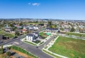 3 beds 1 bath home with car park, close to schools, shops, super markets, motorway access, 0.5 km to Takanini School, 15 Paapaakiri Loop, Takanini, Auckland
