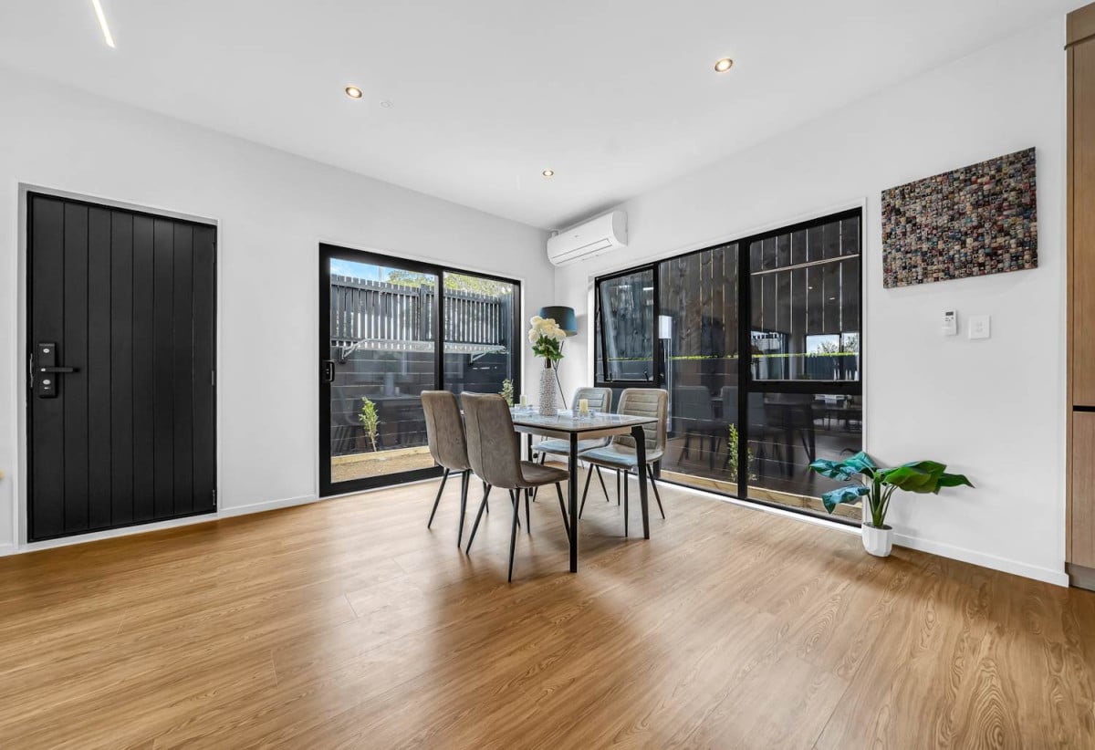 Brandnew standalone 4 beds 2.5 baths home with garage, close to schools, Rotary Walkway, shopping centres, 0.3 km to Sunny Hills School, Lot 1/18 Sunnyhill Crescent, Sunnyhills, Auckland