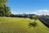809m2 section, 4 beds 1 bath house with garage, close to schools, shops, parks, 0.7 km to Henderson School, 67 McLeod Road, Te Atatu South, Auckland