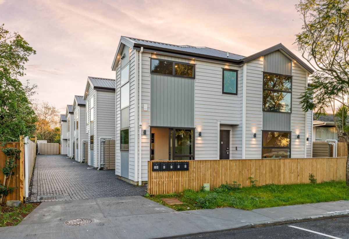 Brandnew standalone 5 beds 3 baths home with garage, close to schools, shops, 0.2 km to Ranui School, 1.6 km to Waitakere College, 2.2 km to Henderson Intermediate, 3A-3D Greenock Road, Ranui, Auckland