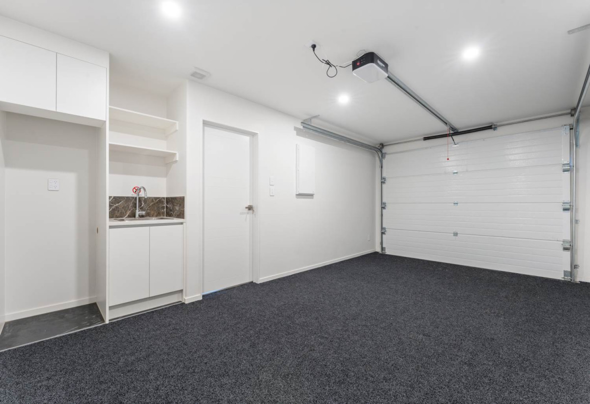 Brandnew standalone 5 beds 3 baths home with garage, close to schools, shops, 0.2 km to Ranui School, 1.6 km to Waitakere College, 2.2 km to Henderson Intermediate, 3A-3D Greenock Road, Ranui, Auckland