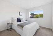 Freehold 3 beds 2.5 baths Duplex home with garage, close to schools, shops, reserves, 0.3 km to Avondale Primary School (Auckland), 0.5 km to Avondale Intermediate, 0.6 km to Avondale College, 7D Walsall Street, Avondale, Auckland