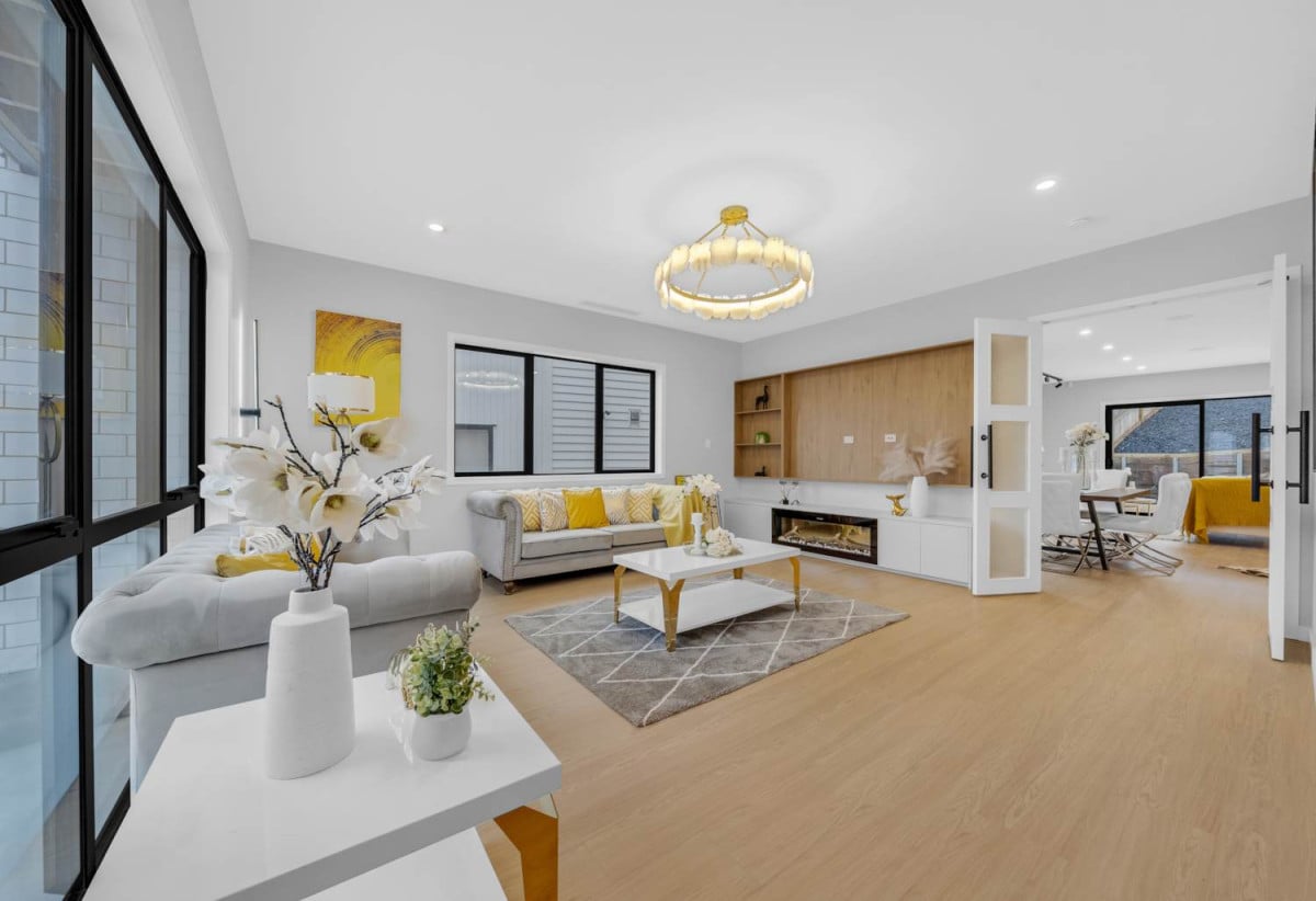 Mission Heights, 691m2 section, 2 Kitchens, 362m2 Brandnew 7 beds (5 ensuites) 6.5 baths house with double garage and 2 beds 1 bath granny, close to schools, shopping centres, parks, 0.7 km to Mission Heights Junior College, 0.8 km to Mission Heights Primary School, 1.7 km to Ormiston Senior College, 35 Hing Street, Flat Bush, Auckland