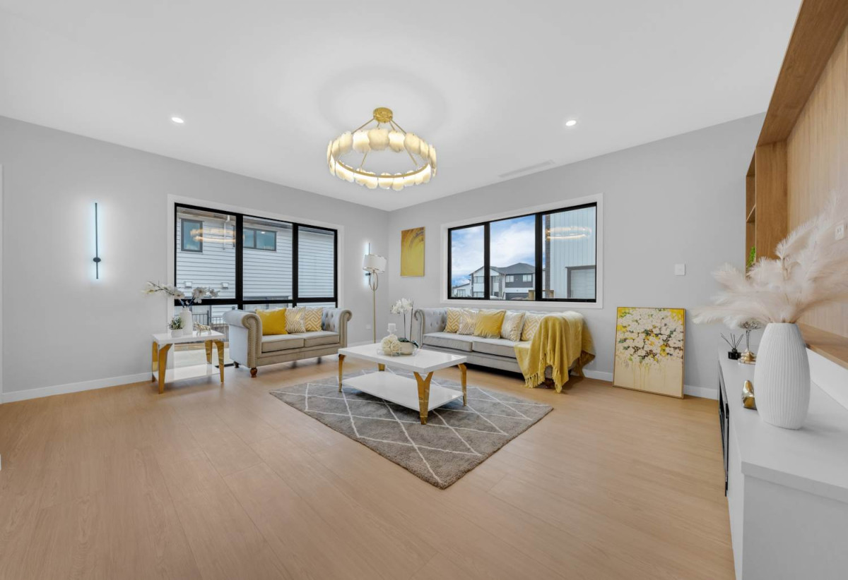 Mission Heights, 691m2 section, 2 Kitchens, 362m2 Brandnew 7 beds (5 ensuites) 6.5 baths house with double garage and 2 beds 1 bath granny, close to schools, shopping centres, parks, 0.7 km to Mission Heights Junior College, 0.8 km to Mission Heights Primary School, 1.7 km to Ormiston Senior College, 35 Hing Street, Flat Bush, Auckland