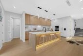 Mission Heights, 691m2 section, 2 Kitchens, 362m2 Brandnew 7 beds (5 ensuites) 6.5 baths house with double garage and 2 beds 1 bath granny, close to schools, shopping centres, parks, 0.7 km to Mission Heights Junior College, 0.8 km to Mission Heights Primary School, 1.7 km to Ormiston Senior College, 35 Hing Street, Flat Bush, Auckland