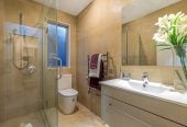 Double Westlake school zone, 520m2 section, 5 beds 4.5 baths house with double garage, 3 expansive family rooms, close to schools, shops, supermarkets, motorway access, 0.3 km to Forrest Hill School, 0.7 km to Westlake Boys’ High School, 1.3 km to Westlake Girls’ High School, 117A Forrest Hill Road, Forrest Hill, Auckland