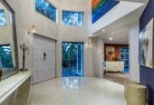 Double Westlake school zone, 520m2 section, 5 beds 4.5 baths house with double garage, 3 expansive family rooms, close to schools, shops, supermarkets, motorway access, 0.3 km to Forrest Hill School, 0.7 km to Westlake Boys’ High School, 1.3 km to Westlake Girls’ High School, 117A Forrest Hill Road, Forrest Hill, Auckland