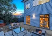 Double Westlake school zone, 520m2 section, 5 beds 4.5 baths house with double garage, 3 expansive family rooms, close to schools, shops, supermarkets, motorway access, 0.3 km to Forrest Hill School, 0.7 km to Westlake Boys’ High School, 1.3 km to Westlake Girls’ High School, 117A Forrest Hill Road, Forrest Hill, Auckland
