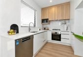 Brandnew standalone 4 beds 3 baths home with garage, close to WestCity Shopping Centre, Universal Drive retail precinct, local schools, 0.8 km to Waitakere College, 86D Harrington Road, Henderson, Auckland