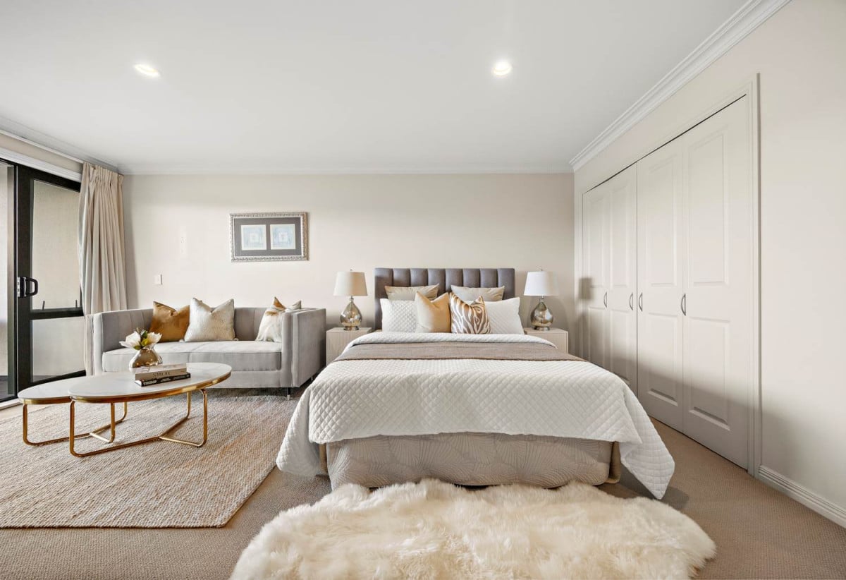 Vendors relocating, Double Grammar school zone, 43m2 1 bed 1 bath studio apartment with car park, close to Parnell Village, the CBD, Auckland University, 0.8 km to Parnell School, 2.6 km to Auckland Grammar, 3.2 km to Epsom Girls’ Grammar School, 4L/118 Gladstone Road, Parnell, Auckland