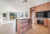 Next to scenic coastal walkways, 145m2 Brandnew 3 beds 2.5 baths home with garage, Zoned for Roscommon School, Waimahia Intermediate, and Manurewa/James Cook High Schools, close to Woolworths Manurewa & Clendon Park Pak N Save, 4/42 Kopara Place, Manurewa, Auckland
