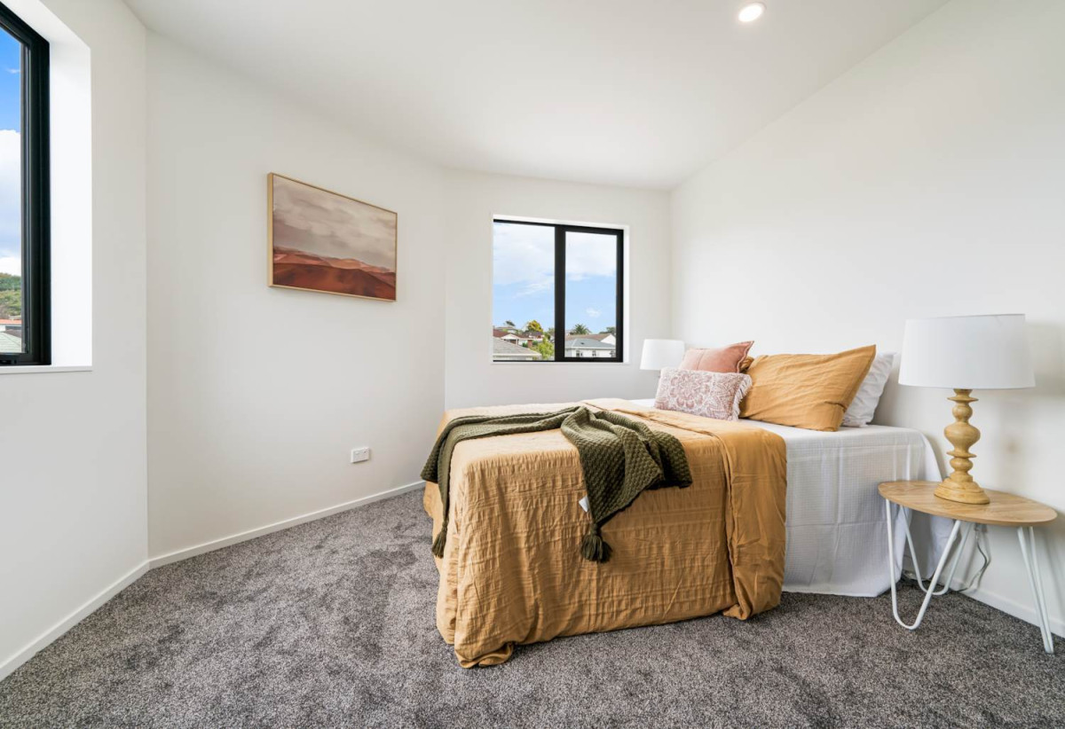 Next to scenic coastal walkways, 145m2 Brandnew 3 beds 2.5 baths home with garage, Zoned for Roscommon School, Waimahia Intermediate, and Manurewa/James Cook High Schools, close to Woolworths Manurewa & Clendon Park Pak N Save, 4/42 Kopara Place, Manurewa, Auckland