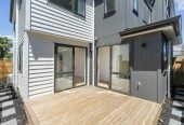 Next to scenic coastal walkways, 145m2 Brandnew 3 beds 2.5 baths home with garage, Zoned for Roscommon School, Waimahia Intermediate, and Manurewa/James Cook High Schools, close to Woolworths Manurewa & Clendon Park Pak N Save, 4/42 Kopara Place, Manurewa, Auckland
