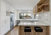 Renovated 5 bed 2.5 baths house with double garage on 368m2 section, Zoned for St Thomas School, Stonefields School, Selwyn College, and Glendowie College, close to parks, shops, supermarkets, 0.9 km to Stonefields School, 53 Donnelly Street, Stonefields, Auckland