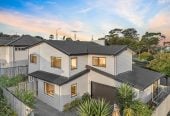 Renovated 5 bed 2.5 baths house with double garage on 368m2 section, Zoned for St Thomas School, Stonefields School, Selwyn College, and Glendowie College, close to parks, shops, supermarkets, 0.9 km to Stonefields School, 53 Donnelly Street, Stonefields, Auckland