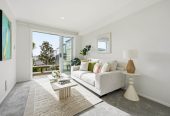 Standalone 4 beds + study room 3.5 baths house with garage, easy access to shops, schools, motorway access, 1.1 kmto Chapel Downs School, 2.1 km to Ormiston Senior College, 2.2 km to Ormiston Junior College, 5 Panakenake Way, Flat Bush, Auckland