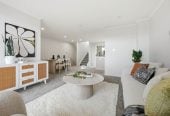 Standalone 4 beds + study room 3.5 baths house with garage, easy access to shops, schools, motorway access, 1.1 kmto Chapel Downs School, 2.1 km to Ormiston Senior College, 2.2 km to Ormiston Junior College, 5 Panakenake Way, Flat Bush, Auckland